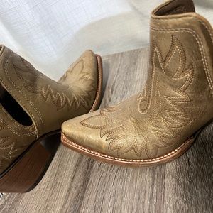 Ariat Dixon women’s boots size 9.5